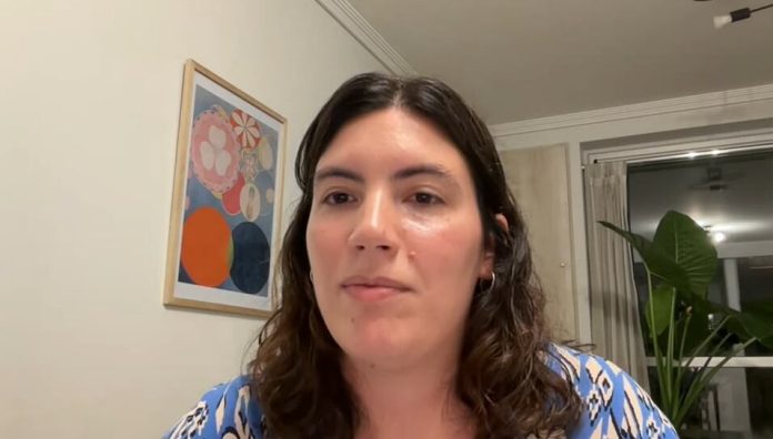 Una argentina de 27 años fue elegida para participar del Foro de Davos y hablará sobre IA: “El 8% de las personas dicen consumir noticias vía chatbots”