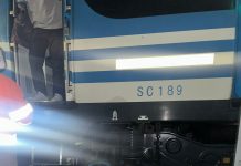 Una formación del Tren Sarmiento chocó contra un colchón a la altura de Villa Luro y evacuaron la unidad