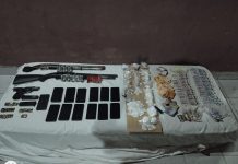 “Controle su vuelto”: cayó una banda narco que vendía droga por una ventanilla blindada similar a la de los bancos