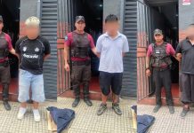Detuvieron a un empleado infiel de una fábrica textil por robar 700 pantalones junto a dos cómplices