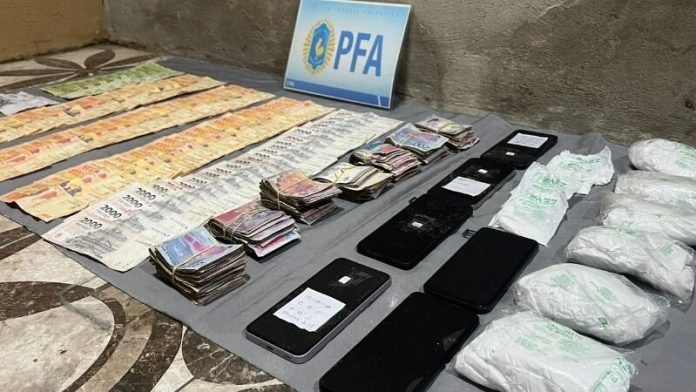 Dos hombres atacaron a tiros a varias personas en Rosario y cayeron tras un megaoperativo