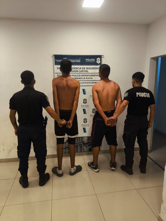 El video del “vecino ladrón” que aprovechó que los dueños de casa estaban de vacaciones para robarles