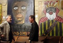 Jorge “Corcho” Rodríguez expuso por primera vez sus cuadros y los subastó para ayudar a un centro cultural de Montevideo