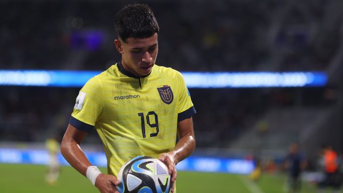 La misteriosa publicación de Kendry Páez a horas de transformarse en refuerzo de River Plate: los cálidos mensajes que recibió