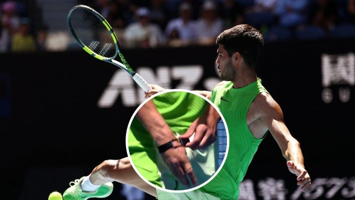 Las pulseras inteligentes de Alcaraz, Sinner y Sabalenka desataron la polémica: por qué el Australian Open decidió prohibirlas
