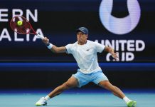 Sebastián Báez dio otro golpe en la United Cup y superó a Stan Wawrinka para darle un punto clave a Argentina
