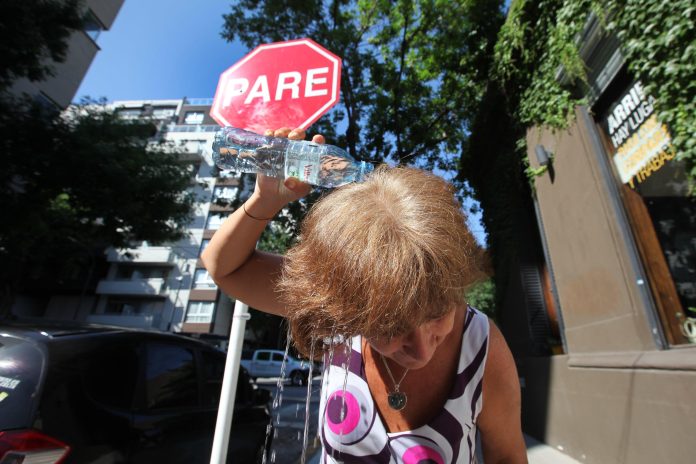 Tres días de calor intenso en el AMBA y alerta por lluvias en 11 provincias: el pronóstico del tiempo del fin de semana