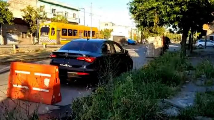 Un chofer de aplicaciones se resistió a un intento de robo y fue baleado en Villa Soldati