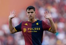 Valentín Carboni se despidió del Genoa, aterrizó en Argentina y firmará como refuerzo de Racing