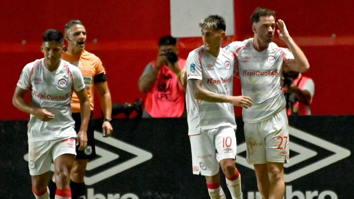 Argentinos Juniors enfrenta a Barcelona SC en Ecuador por la Fase II de la Copa Libertadores