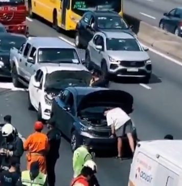 Choque múltiple entre 7 autos en la autopista General Paz: hubo 2 heridos