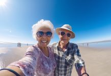 Contra el edadismo: cómo aborda la industria publicitaria el paso del tiempo y la representación de los silver