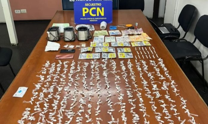 Desarticularon una banda narco en Mendoza y secuestraron más de 500 dosis de cocaína listas para la venta