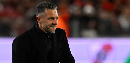 Estudiantes negocia con Martín Demichelis tras la sorpresiva salida de Eduardo Domínguez