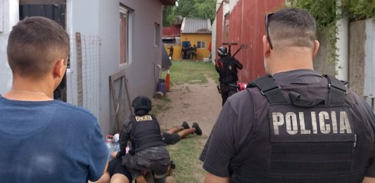 Fingieron ser turistas y atraparon a una banda de delincuentes que robaban en la costa