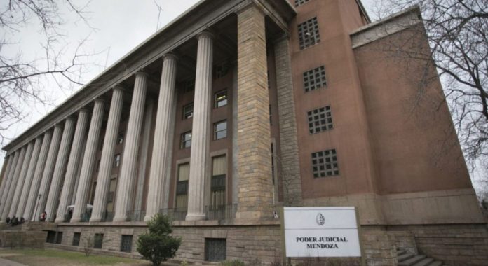 Mendoza: comienza el juicio a una mujer acusada de abusar sexualmente de su sobrino de 8 años