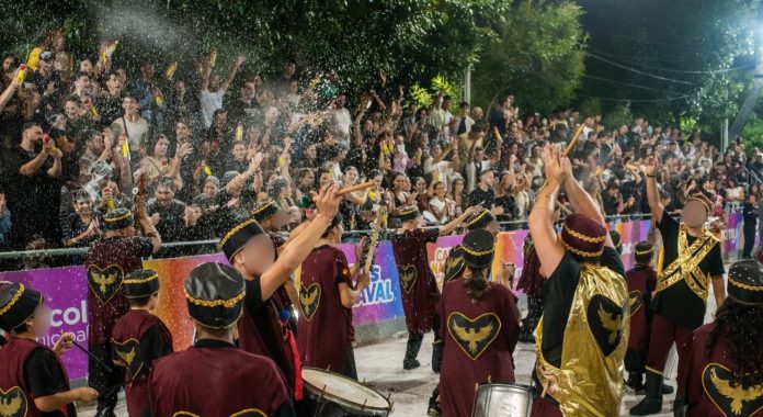 Murió una joven bailarina de 19 años tras descompensarse en pleno carnaval de Lincoln