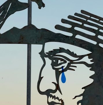 Un artista rosarino intervino una estatua de San Martín en San Lorenzo: le agregaron una lágrima