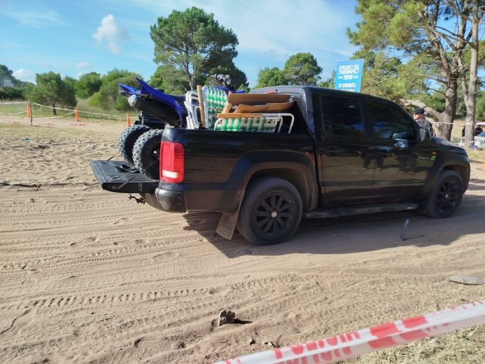 Video: corrió con su camioneta una picada de motos en los médanos de Villa Gesell y quedó detenido