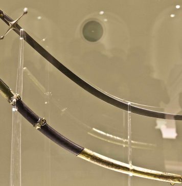 Ya se puede visitar gratis el sable corvo de San Martín: lugar, días y horarios