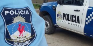 Atacaron con botellas y fierros a tres policías que intentaban intervenir en una pelea familiar en Neuquén