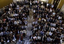 Con un llamado a la reconciliación, se estrenó el documental sobre la trágica historia del Mayor Argentino Larrabure