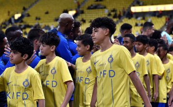 El fastidio del hijo de Cristiano Ronaldo al ser sustituido que le valió una amarilla y sanción