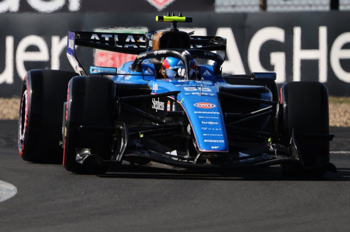 Estupor en la Fórmula 1 por la falla de un equipo que compromete su futuro: “El coche se levanta sobre tres ruedas”