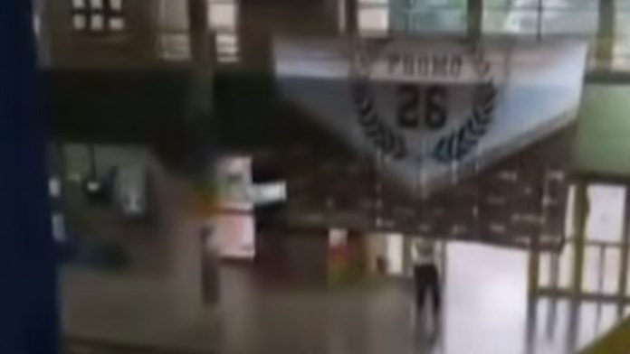 Los primeros videos del ataque en la escuela de Santa Fe y la corrida de los chicos tras los disparos