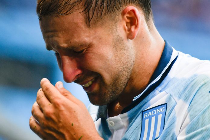 Matko Miljevic fue desafectado del partido de Racing tras sufrir un intento de robo: “Tiene traumatismos y una herida cortante”