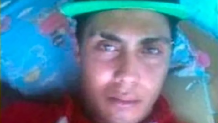 Tiene 15 años y lo entregó su madre por haber matado a un vecino que había cobrado una indemnización