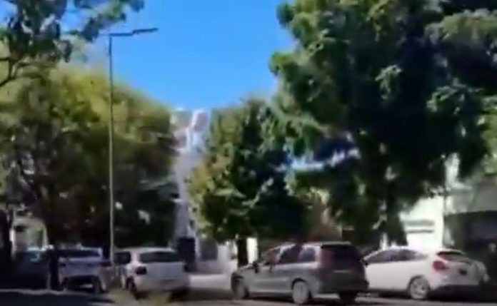 Un hombre se enojó porque le tocaron bocina y amenazó al conductor: “¿Querés que te pegue un balazo?»