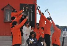Una boda en la Antártida: un militar y una bióloga sellaron su amor en la Base Esperanza acompañados por sus dos hijas
