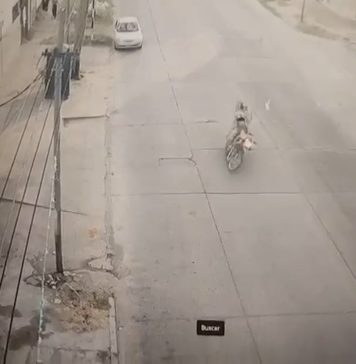 Video: el momento en que un motociclista en Quilmes murió al impactar con una soga