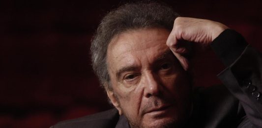 Alfredo Alcón: la historia del chico de barrio que descubrió a Shakespeare y llegó a ser el actor más respetado de la Argentina