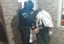 Allanaron en dos búnkers de Córdoba y hay dos detenidos: uno de ellos tenía tobillera electrónica