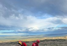 Córdoba: un hombre perdió el control de su camioneta en la ruta, cayó desde 30 metros y se salvó de milagro