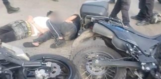 Dos adolescentes de 12 y 16 años resultaron heridos tras robar una moto y ser perseguidos por la policía