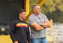 El entrenador del Ascenso que tuvo un pico de presión, quedó internado en el entretiempo y fue despedido tras la derrota