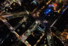 Las mejores 27 fotos del espectáculo del cura DJ en Buenos Aires