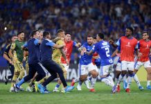 Los detalles de la gresca en el final de la caída de Boca ante Cruzeiro: el cruce entre Paredes y Pereira que encendió la mecha