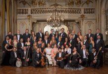 “Me robaron años de trabajo”: entraron a su auto en San Telmo y se llevaron el vestuario único de una compañía lírica