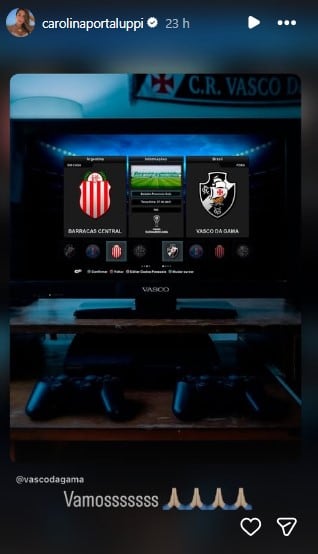 No viajó con el equipo para el debut en la Copa Sudamericana y la imagen donde siguió el partido se hizo viral