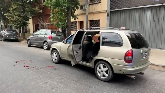 Prisión preventiva para la policía que baleó a cuatro personas dentro de un auto de aplicación