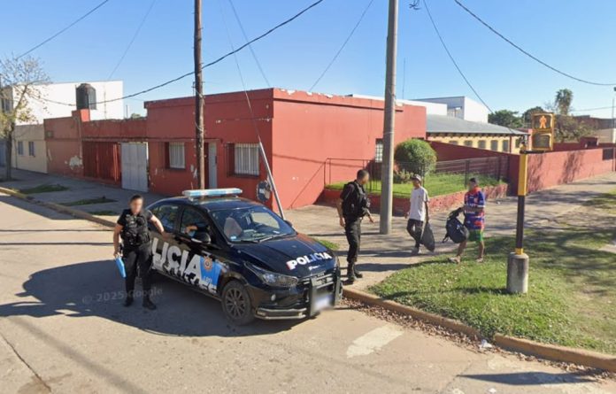 Un alumno de 11 años llevó un cuchillo a la escuela en Santa Fe: lo desarmaron familiares, directivos y la policía