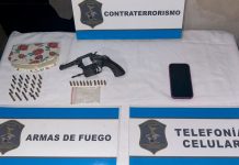 Amenazas escolares: allanaron las casas de dos adolescentes en José C. Paz y secuestraron un revólver