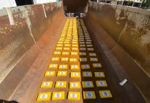 Cayó una banda narco que transportaba cocaína en camiones de construcción: los delató uno de sus integrantes