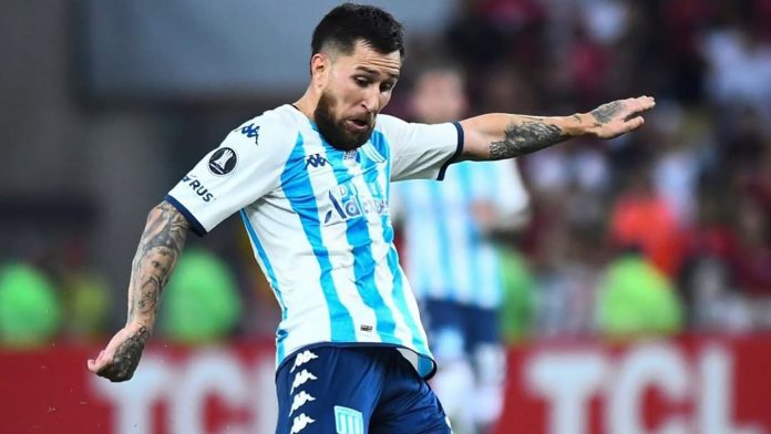 Deuda por juego online, una cifra millonaria y aprietes: la denuncia de un ex jugador de Racing que investiga la Justicia