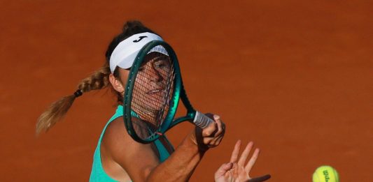 Dura eliminación de la argentina Solana Sierra en Roland Garros: perdió con un doble 6-0 en menos de una hora