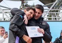 El contrapunto entre Diego Milito y Gustavo Costas tras su salida de Racing que generó el enojo de los hinchas